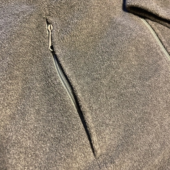Columbia Women's Charcoal Fleece Jacket - Picture 4 of 10